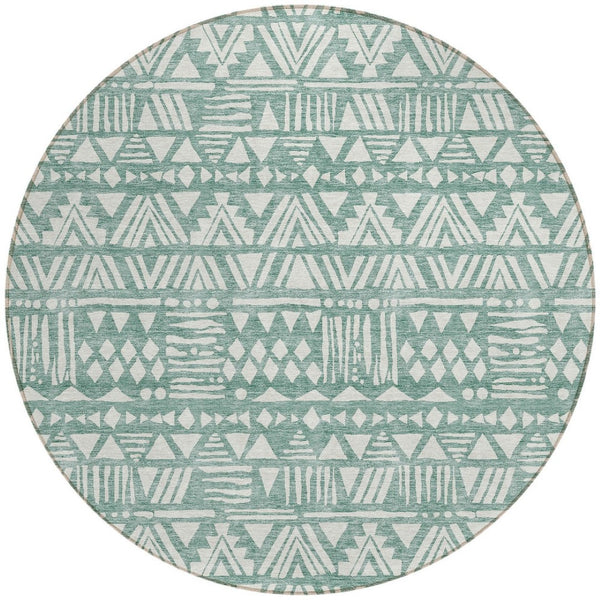 Homeroots 3' Black And Ivory Southwestern Washable Area Rug - Stylish Indoor/Outdoor Design For Any Space 8' Round Polyester 594186