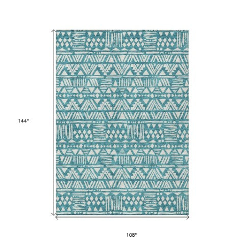 Homeroots 3' Black And Ivory Southwestern Washable Area Rug - Stylish Indoor/Outdoor Design For Any Space 9' X 12' Polyester 594194