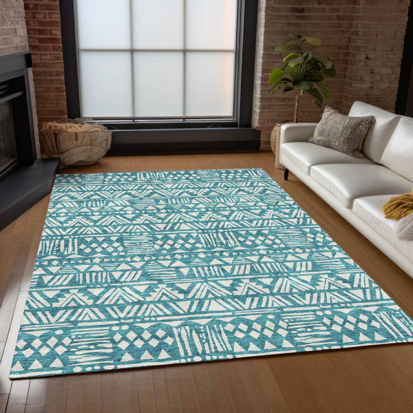 Homeroots 3' Black And Ivory Southwestern Washable Area Rug - Stylish Indoor/Outdoor Design For Any Space 9' X 12' Polyester 594194