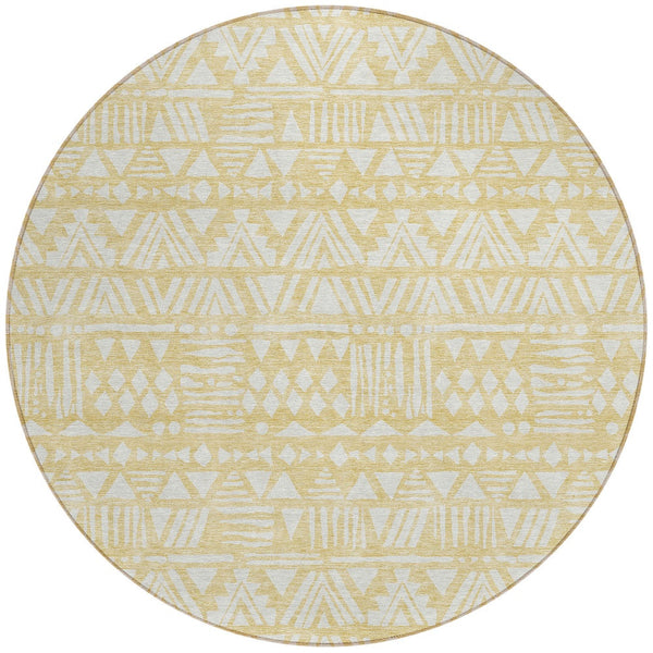 Homeroots 3' Black And Ivory Southwestern Washable Area Rug - Stylish Indoor/Outdoor Design For Any Space 8' Round Polyester 594204