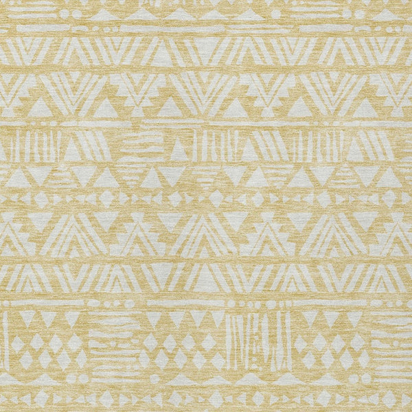 Homeroots 3' Black And Ivory Southwestern Washable Area Rug - Stylish Indoor/Outdoor Design For Any Space 10' X 14' Polyester 594207