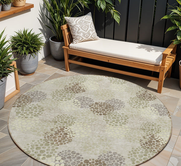 Homeroots 3' Beige Green And Ivory Polka Dot Washable Area Rug - Perfect For Indoor Or Outdoor Spaces! 8' Round Polyester 594210