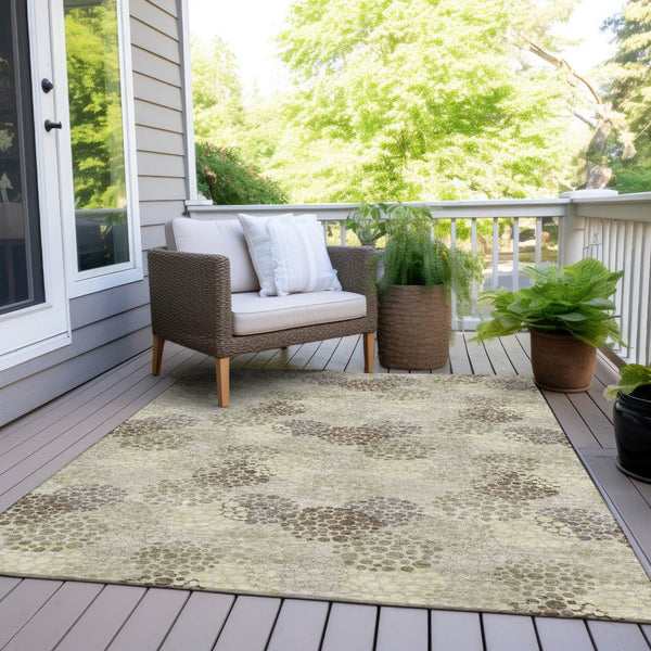 Homeroots 3' Beige Green And Ivory Polka Dot Washable Area Rug - Perfect For Indoor Or Outdoor Spaces! 10' X 14' Polyester 594213