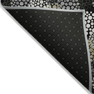 Homeroots 3' Beige Green And Ivory Polka Dot Washable Area Rug - Perfect For Indoor Or Outdoor Spaces! 3' X 5' Polyester 594214