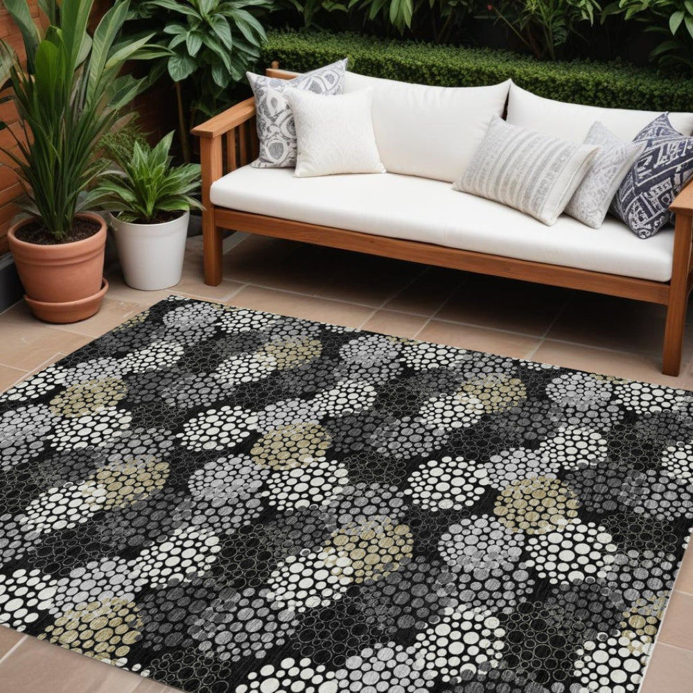 HomeRoots 5' Polka Dot Area Rug in Black, Gray, and Ivory - Stylish, Washable, Durable for Indoor and Outdoor Use 10' X 14' 594219