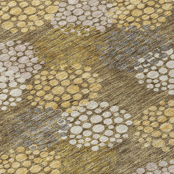 Homeroots 3' Beige Green And Ivory Polka Dot Washable Area Rug - Perfect For Indoor Or Outdoor Spaces! 5' X 8' Polyester 594221