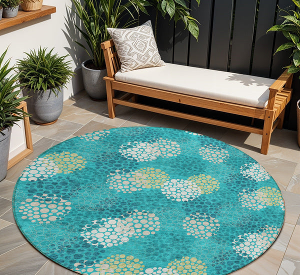 Homeroots 3' Beige Green And Ivory Polka Dot Washable Area Rug - Perfect For Indoor Or Outdoor Spaces! 8' Round Polyester 594234