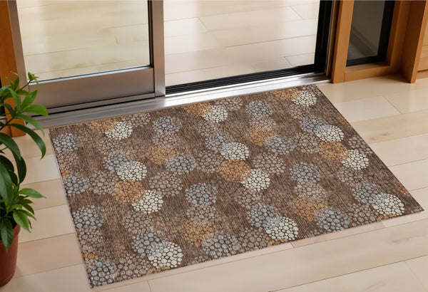 Homeroots 3' Beige Green And Ivory Polka Dot Washable Area Rug - Perfect For Indoor Or Outdoor Spaces! 3' X 5' Polyester 594238