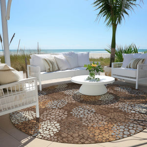 Homeroots 3' Beige Green And Ivory Polka Dot Washable Area Rug - Perfect For Indoor Or Outdoor Spaces! 8' Round Polyester 594240