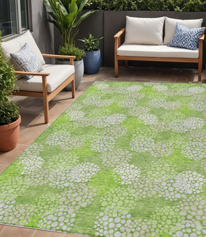 Homeroots 3' Beige Green And Ivory Polka Dot Washable Area Rug - Perfect For Indoor Or Outdoor Spaces! 5' X 8' Polyester 594245