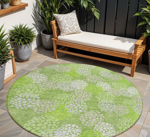 Homeroots 3' Beige Green And Ivory Polka Dot Washable Area Rug - Perfect For Indoor Or Outdoor Spaces! 8' Round Polyester 594246