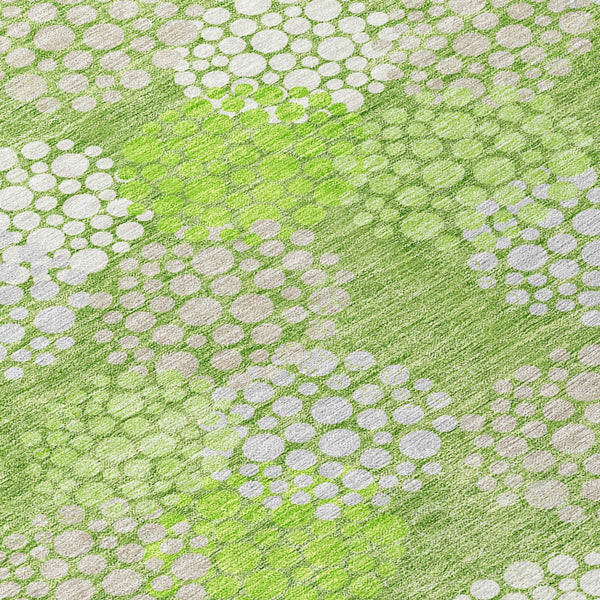 Homeroots 3' Beige Green And Ivory Polka Dot Washable Area Rug - Perfect For Indoor Or Outdoor Spaces! 8' Round Polyester 594246