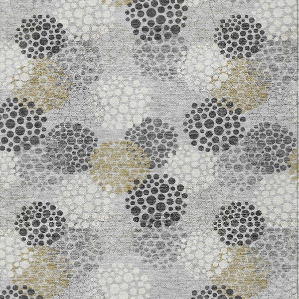 Homeroots 3' Beige Green And Ivory Polka Dot Washable Area Rug - Perfect For Indoor Or Outdoor Spaces! 3' X 5' Polyester 594250