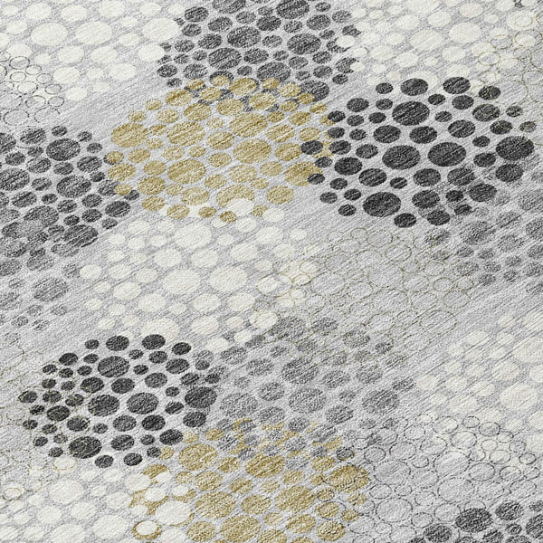 Homeroots 3' Beige Green And Ivory Polka Dot Washable Area Rug - Perfect For Indoor Or Outdoor Spaces! 3' X 5' Polyester 594250