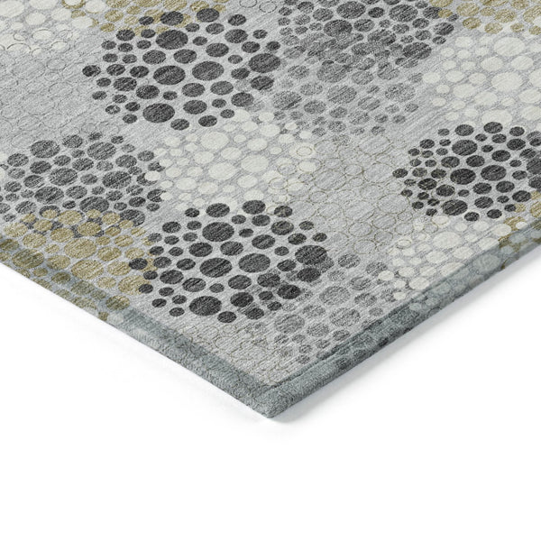 Homeroots 3' Beige Green And Ivory Polka Dot Washable Area Rug - Perfect For Indoor Or Outdoor Spaces! 8' X 10' Polyester 594253