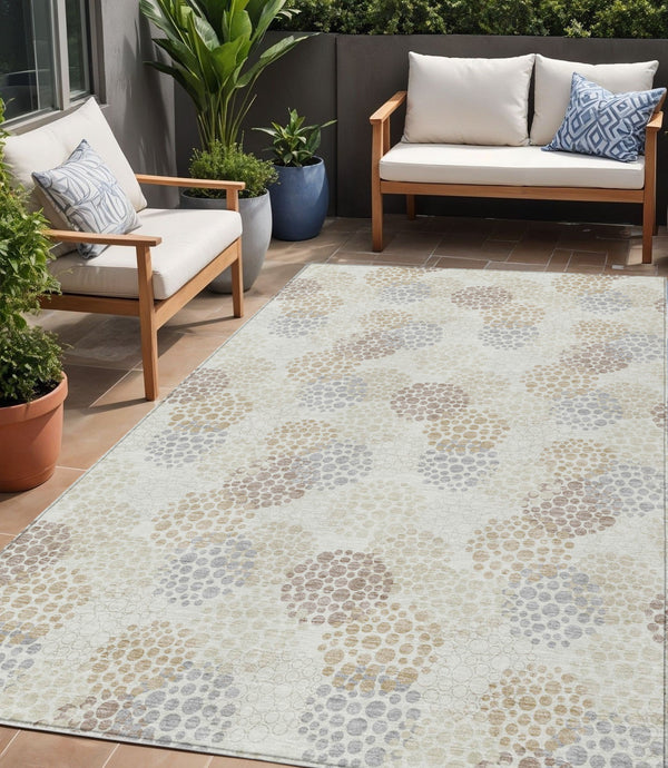 Homeroots 3' Beige Green And Ivory Polka Dot Washable Area Rug - Perfect For Indoor Or Outdoor Spaces! 5' X 8' Polyester 594257