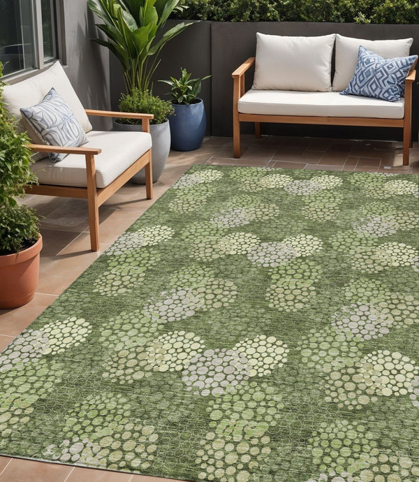 Homeroots 3' Beige Green And Ivory Polka Dot Washable Area Rug - Perfect For Indoor Or Outdoor Spaces! 5' X 8' Polyester 594269