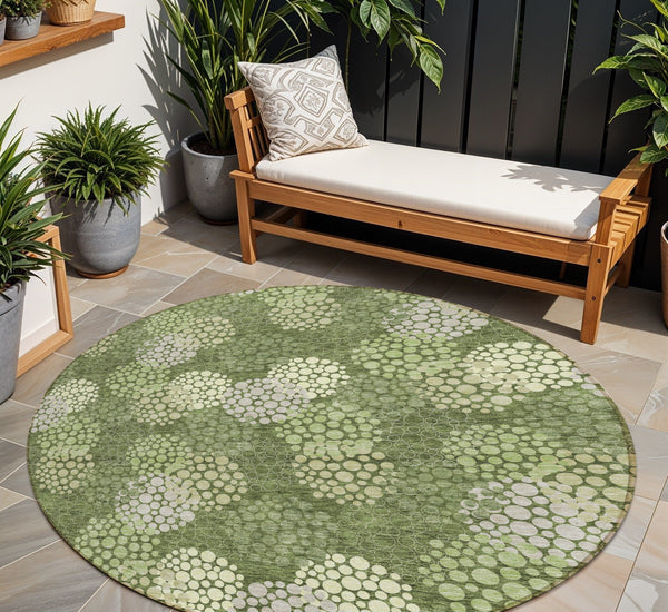 Homeroots 3' Beige Green And Ivory Polka Dot Washable Area Rug - Perfect For Indoor Or Outdoor Spaces! 8' Round Polyester 594270