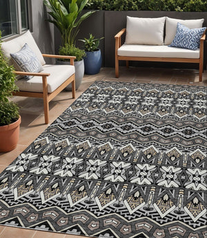 Homeroots 3' Stylish Moroccan Area Rug In Artichoke Green, Gray & Ivory - Washable For Indoor & Outdoor Use 5' X 8' Polyester 594311