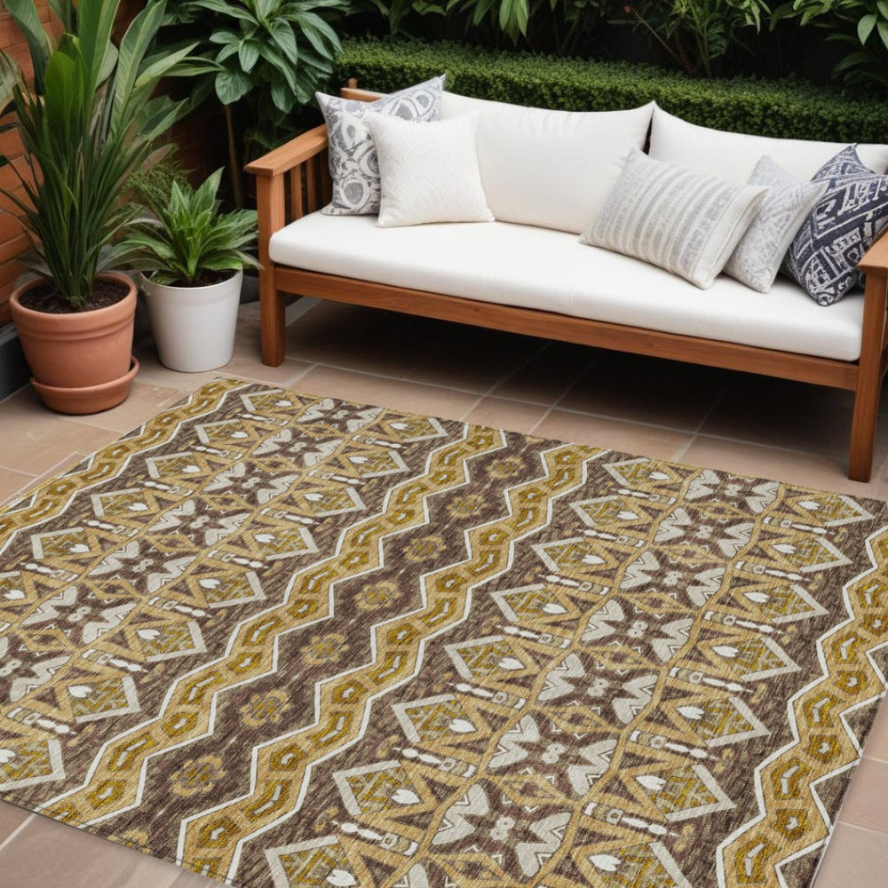 HomeRoots 9' Gold Brown and Beige Moroccan Area Rug - Washable, Durable, Indoor/Outdoor Elegance for Any Space 9' X 12' 594326