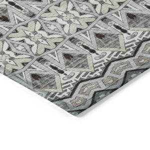 Homeroots 3' Stylish Moroccan Area Rug In Artichoke Green, Gray & Ivory - Washable For Indoor & Outdoor Use 9' X 12' Polyester 594332