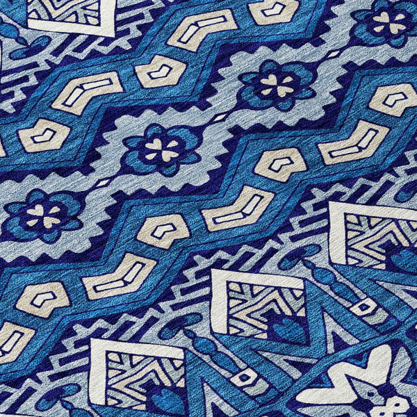 Homeroots 3' Stylish Moroccan Area Rug In Artichoke Green, Gray & Ivory - Washable For Indoor & Outdoor Use 8' Round Polyester 594336