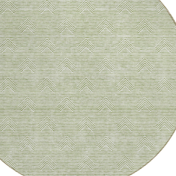 Homeroots 3' Artichoke Green & Ivory Geometric Washable Area Rug For Indoor And Outdoor Spaces, Durable Design 8' Round Polyester 594360
