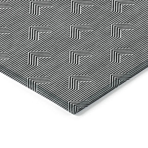 Homeroots 3' Artichoke Green & Ivory Geometric Washable Area Rug For Indoor And Outdoor Spaces, Durable Design 10' X 14' Polyester 594370