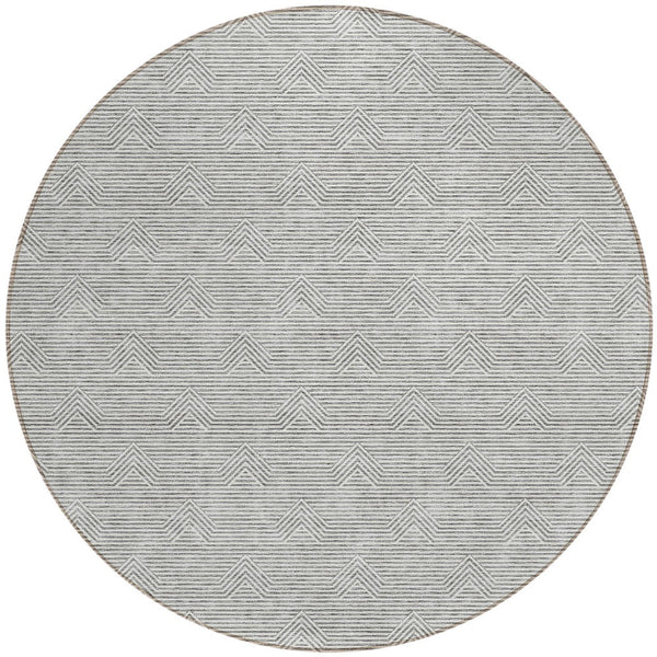 Homeroots 3' Artichoke Green & Ivory Geometric Washable Area Rug For Indoor And Outdoor Spaces, Durable Design 8' Round Polyester 594391
