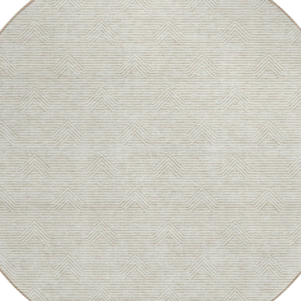 Homeroots 3' Artichoke Green & Ivory Geometric Washable Area Rug For Indoor And Outdoor Spaces, Durable Design 8' Round Polyester 594397