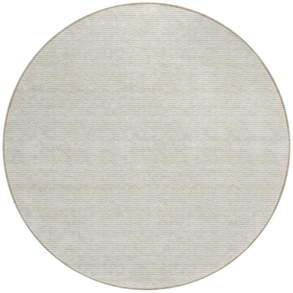 Homeroots 3' Artichoke Green & Ivory Geometric Washable Area Rug For Indoor And Outdoor Spaces, Durable Design 8' Round Polyester 594397