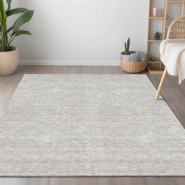 Homeroots 3' Artichoke Green & Ivory Geometric Washable Area Rug For Indoor And Outdoor Spaces, Durable Design 5' X 8' Polyester 594432