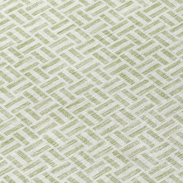 Homeroots 3' Stylish Artichoke Green And Gray Geometric Washable Rug For Indoor And Outdoor Spaces 8' Round Polyester 594439