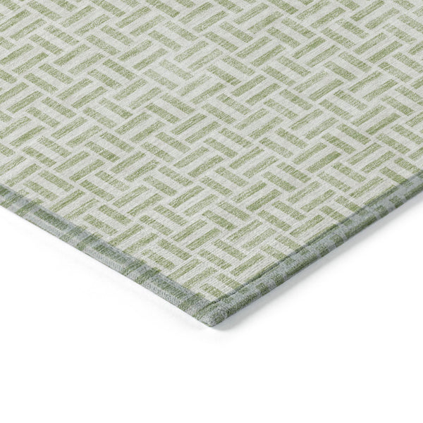 Homeroots 3' Stylish Artichoke Green And Gray Geometric Washable Rug For Indoor And Outdoor Spaces 9' X 12' Polyester 594441