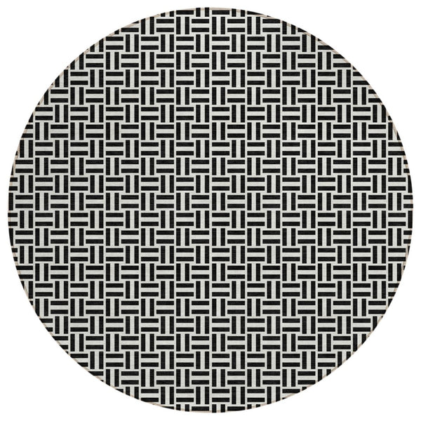 HomeRoots 5' Black And Ivory Geometric Area Rug - Versatile Indoor Outdoor Mat for Easy Care and Style 8' Round 594445