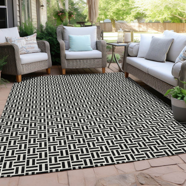 Homeroots 3' Stylish Artichoke Green And Gray Geometric Washable Rug For Indoor And Outdoor Spaces 9' X 12' Polyester 594447