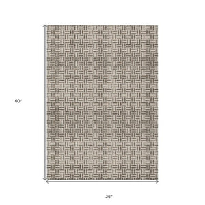 Homeroots 3' Stylish Artichoke Green And Gray Geometric Washable Rug For Indoor And Outdoor Spaces 3' X 5' Polyester 594455