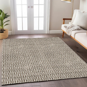 Homeroots 3' Stylish Artichoke Green And Gray Geometric Washable Rug For Indoor And Outdoor Spaces 3' X 5' Polyester 594455