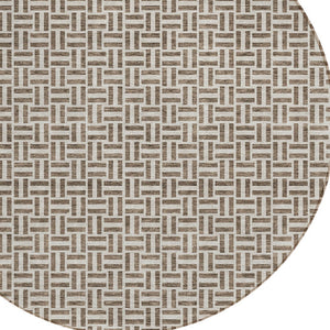 Homeroots 3' Stylish Artichoke Green And Gray Geometric Washable Rug For Indoor And Outdoor Spaces 8' Round Polyester 594457