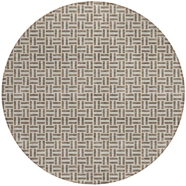 Homeroots 3' Stylish Artichoke Green And Gray Geometric Washable Rug For Indoor And Outdoor Spaces 8' Round Polyester 594457