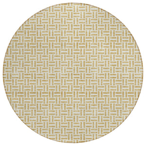 HomeRoots 5' Gold and Ivory Geometric Area Rug – Stylish, Washable, Durable for Indoor and Outdoor Spaces 8' Round 594463