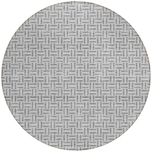 Homeroots 3' Stylish Artichoke Green And Gray Geometric Washable Rug For Indoor And Outdoor Spaces 8' Round Polyester 594469