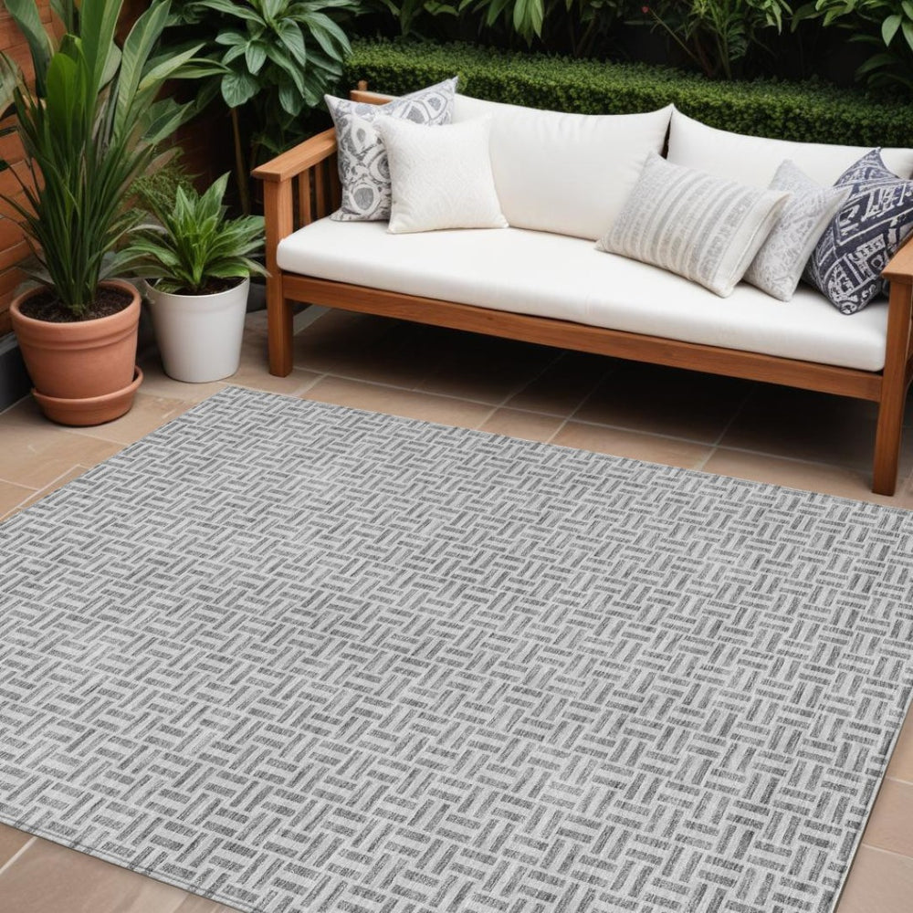 HomeRoots 9' Gray and Silver Geometric Washable Area Rug for Indoor and Outdoor Use, Durable and Stylish Design 9' X 12' 594471