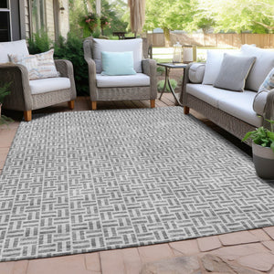 Homeroots 3' Stylish Artichoke Green And Gray Geometric Washable Rug For Indoor And Outdoor Spaces 9' X 12' Polyester 594471