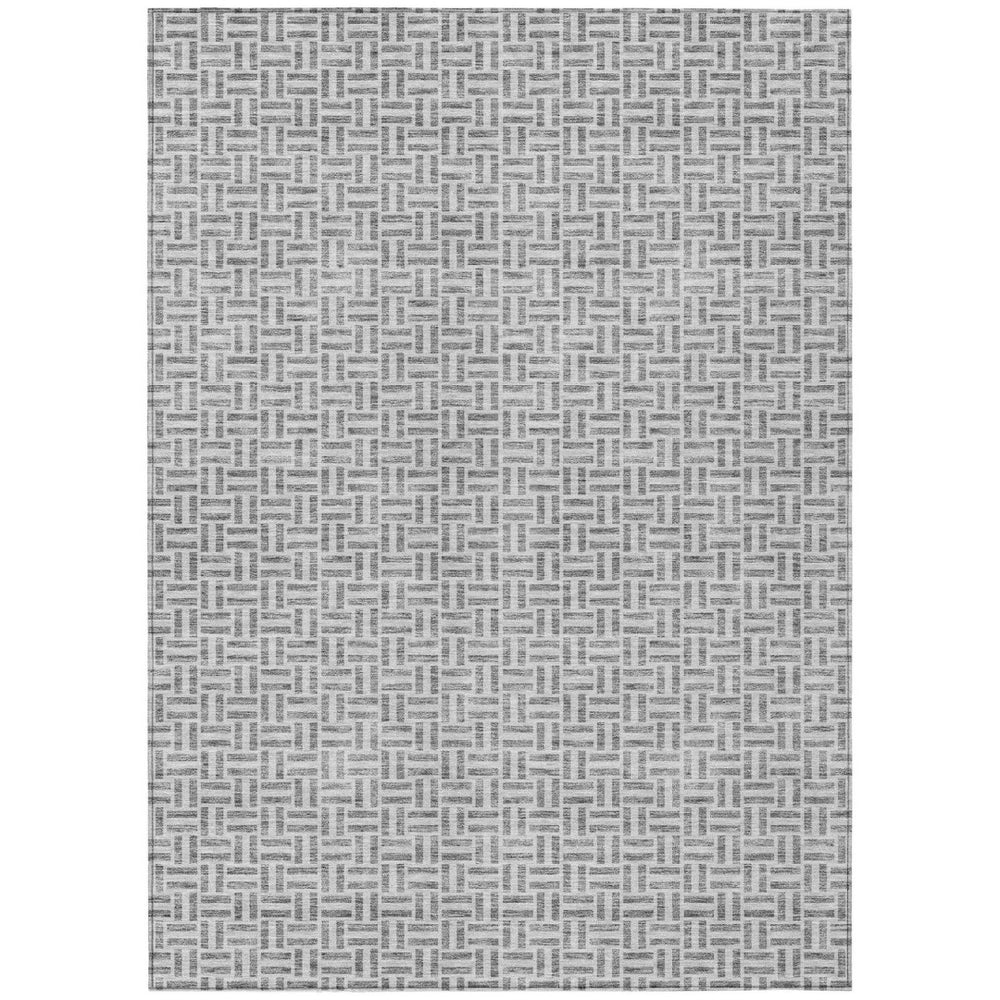 HomeRoots 5' Stylish Gray and Silver Geometric Washable Area Rug for Indoor and Outdoor High-Traffic Spaces 10' X 14' 594472