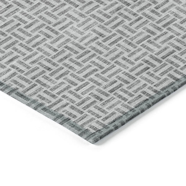 Homeroots 3' Stylish Artichoke Green And Gray Geometric Washable Rug For Indoor And Outdoor Spaces 10' X 14' Polyester 594472