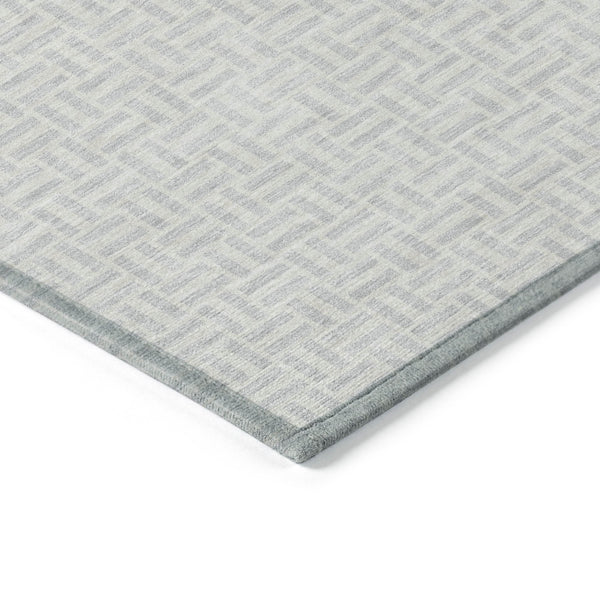Homeroots 3' Stylish Artichoke Green And Gray Geometric Washable Rug For Indoor And Outdoor Spaces 5' X 8' Polyester 594504