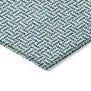 Homeroots 3' Stylish Artichoke Green And Gray Geometric Washable Rug For Indoor And Outdoor Spaces 5' X 8' Polyester 594510