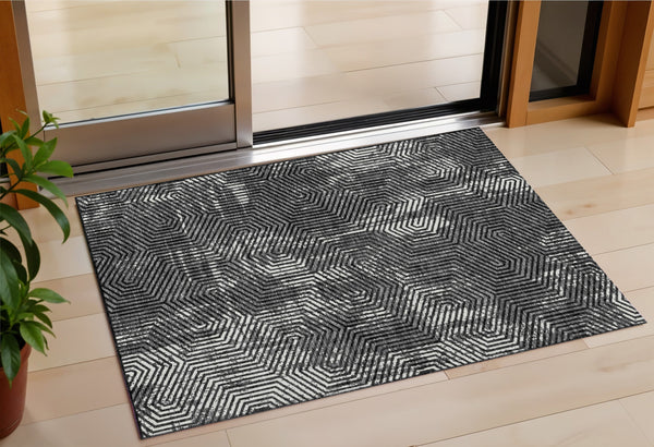 Homeroots 3' Black And Ivory Geometric Washable Area Rug - Perfect For Indoor Outdoor Spaces, Durable Design 3' X 5' Polyester 594521