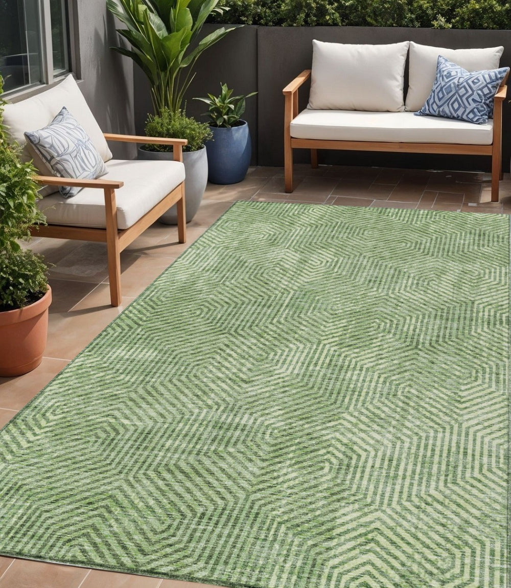 HomeRoots 5' Geometric Green Area Rug - Stylish, Washable & Durable for Indoor/Outdoor Spaces & High Traffic Areas 5' X 8' 594540